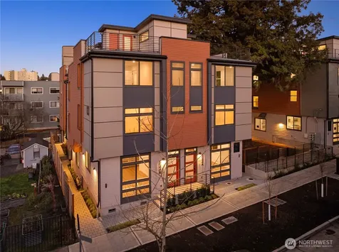 6538 Latona Avenue NE Seattle WA 98115
