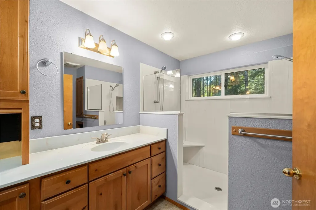 5201 Blacktail Court NE Olympia WA 98516