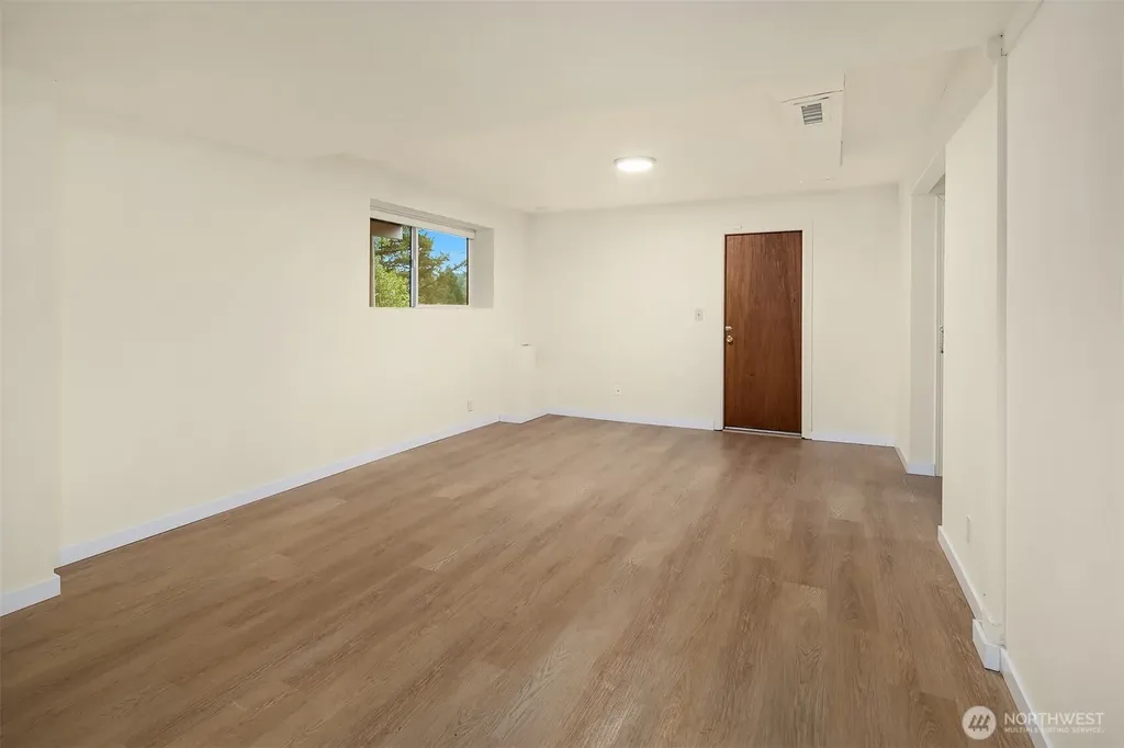 2814 129th Avenue SE Bellevue WA 98005