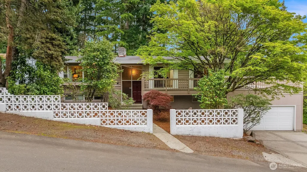 2814 129th Avenue SE Bellevue WA 98005