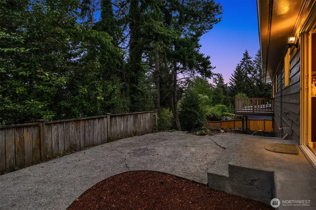 2814 129th Avenue SE Bellevue WA 98005
