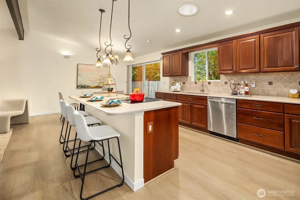 2814 129th Avenue SE Bellevue WA 98005