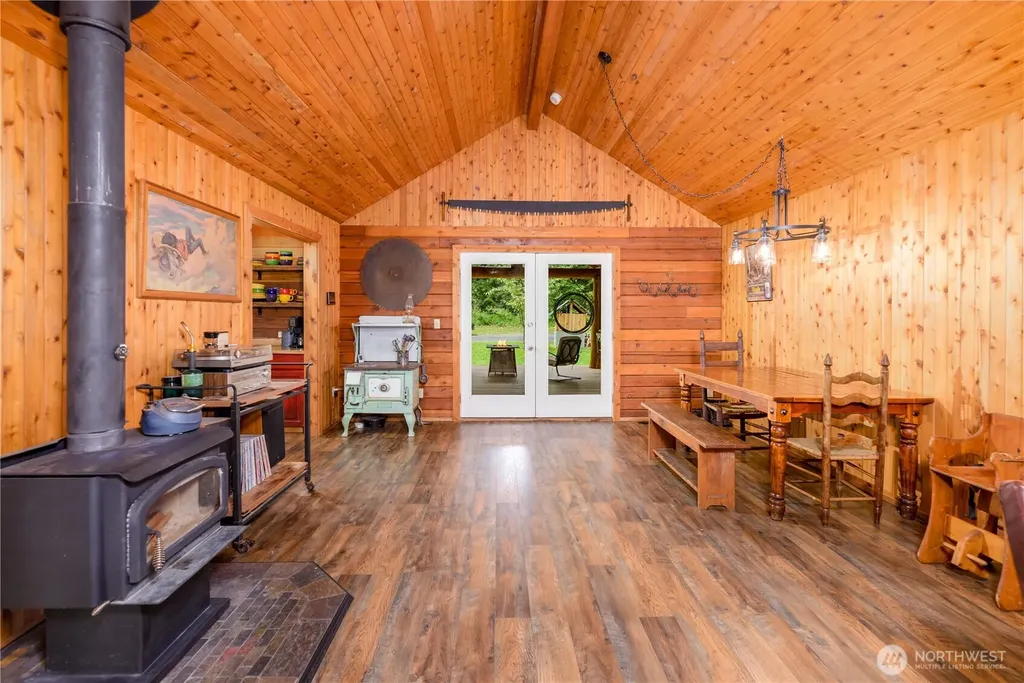 134 Bishop Road Port Angeles WA 98363
