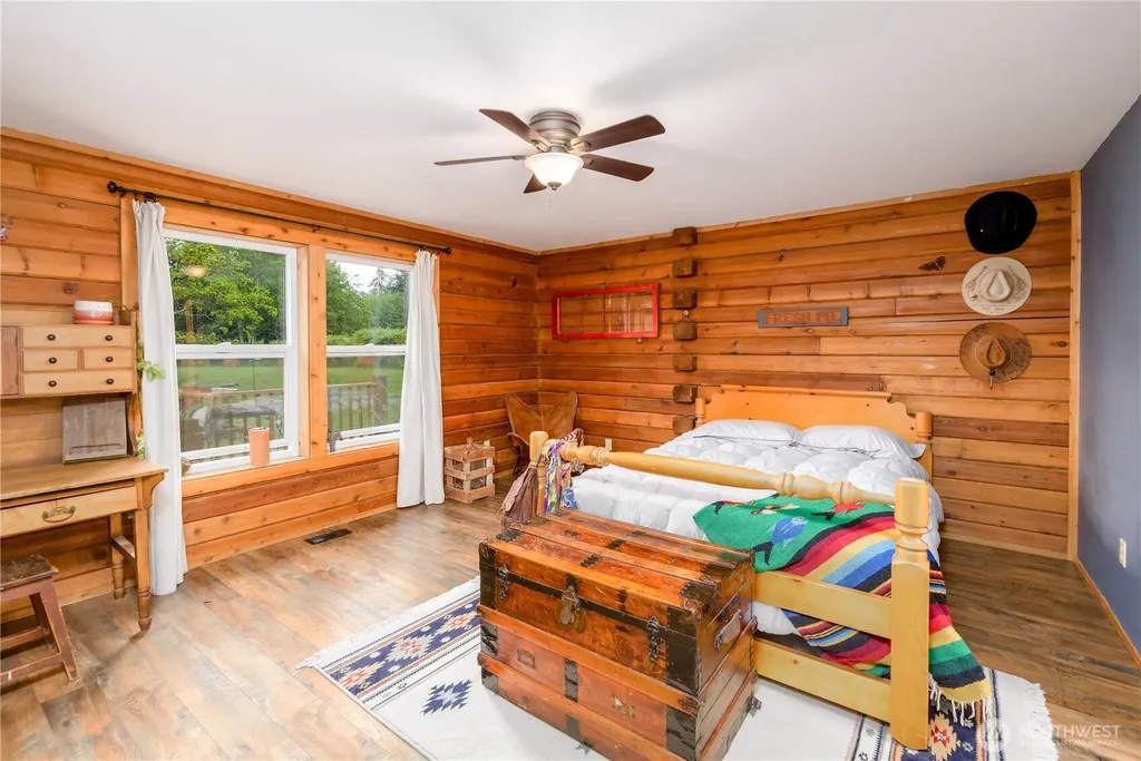 134 Bishop Road Port Angeles WA 98363
