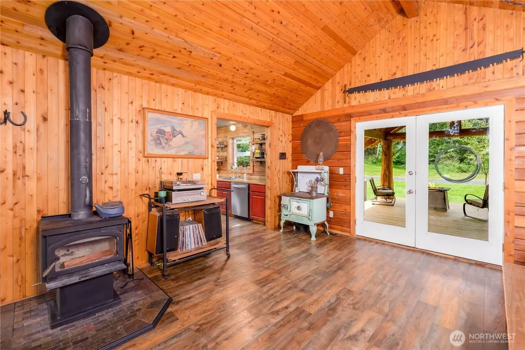 134 Bishop Road Port Angeles WA 98363