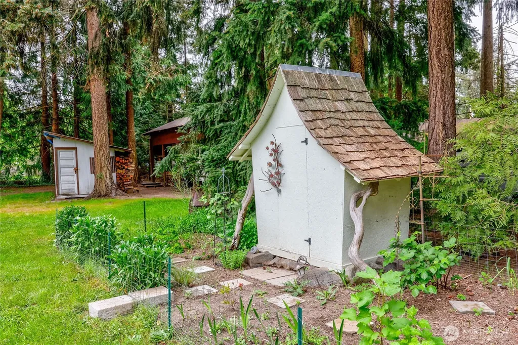 71 E Moore Street Port Hadlock WA 98339