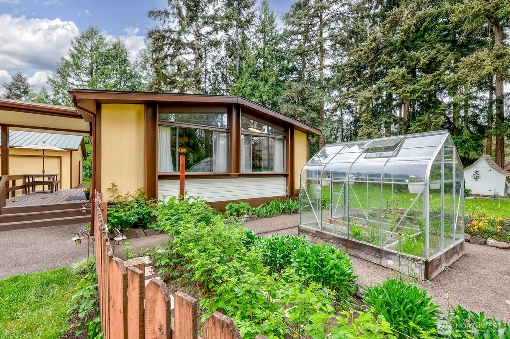71 E Moore Street Port Hadlock WA 98339