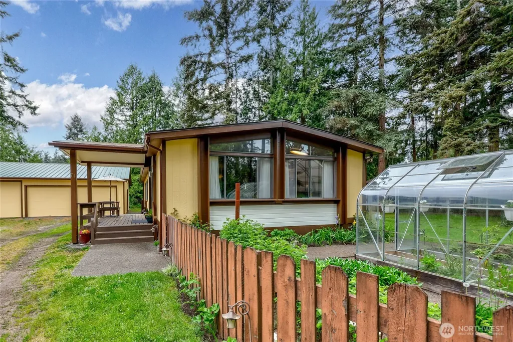 71 E Moore Street Port Hadlock WA 98339
