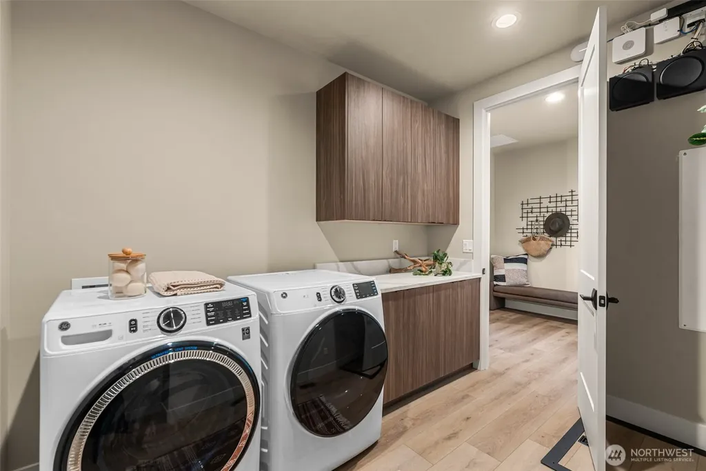 23413 NW Cliff View Drive Quincy WA 98848