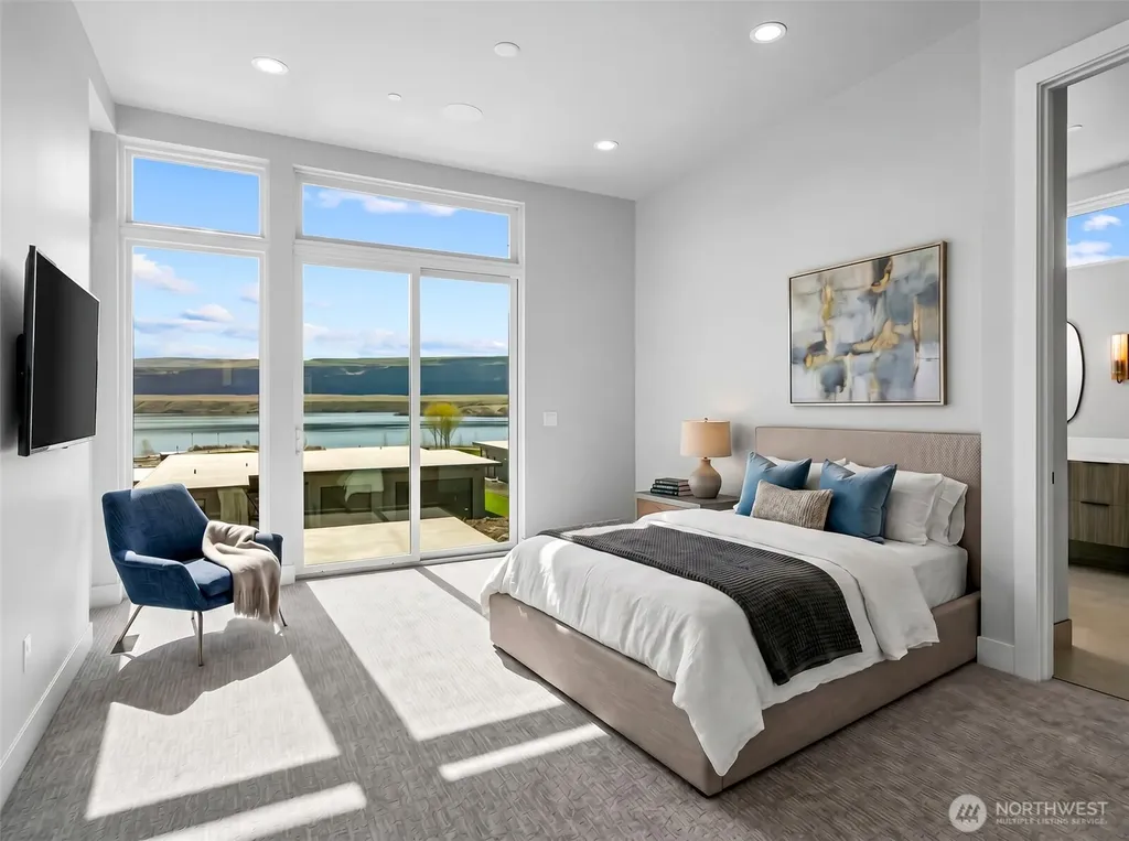 23413 NW Cliff View Drive Quincy WA 98848