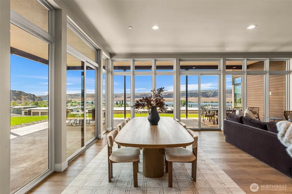 23413 NW Cliff View Drive Quincy WA 98848