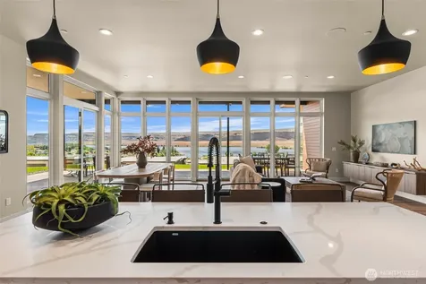 23413 NW Cliff View Drive Quincy WA 98848