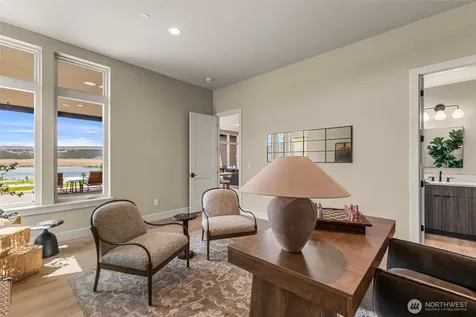 23413 NW Cliff View Drive Quincy WA 98848