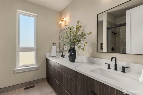 23413 NW Cliff View Drive Quincy WA 98848