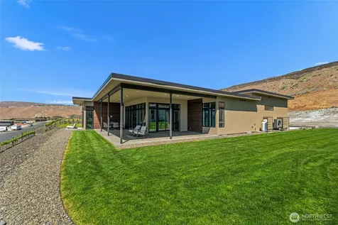 23413 NW Cliff View Drive Quincy WA 98848