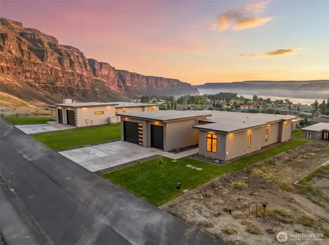 23413 NW Cliff View Drive Quincy WA 98848