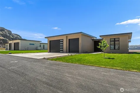 23413 NW Cliff View Drive Quincy WA 98848