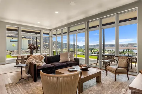 23413 NW Cliff View Drive Quincy WA 98848