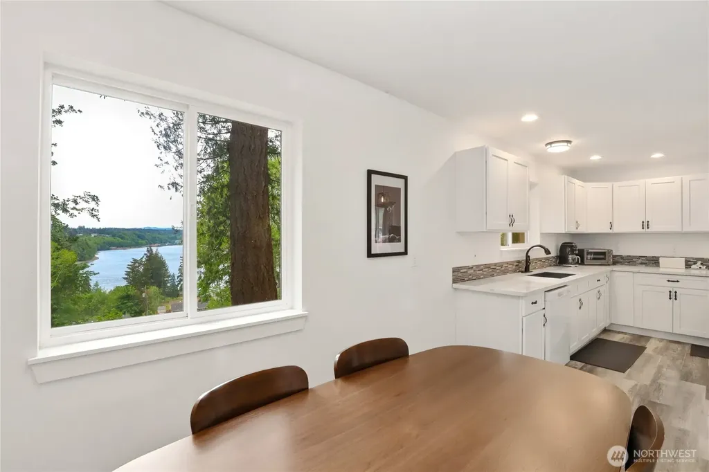 210 E Panorama Drive Shelton WA 98584