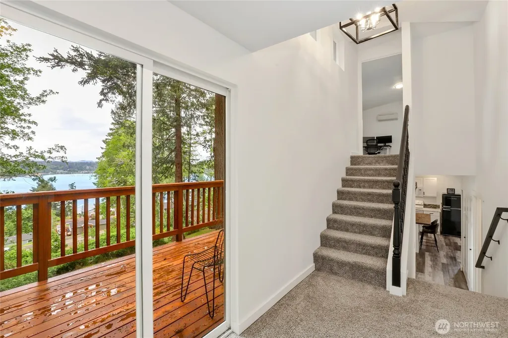 210 E Panorama Drive Shelton WA 98584