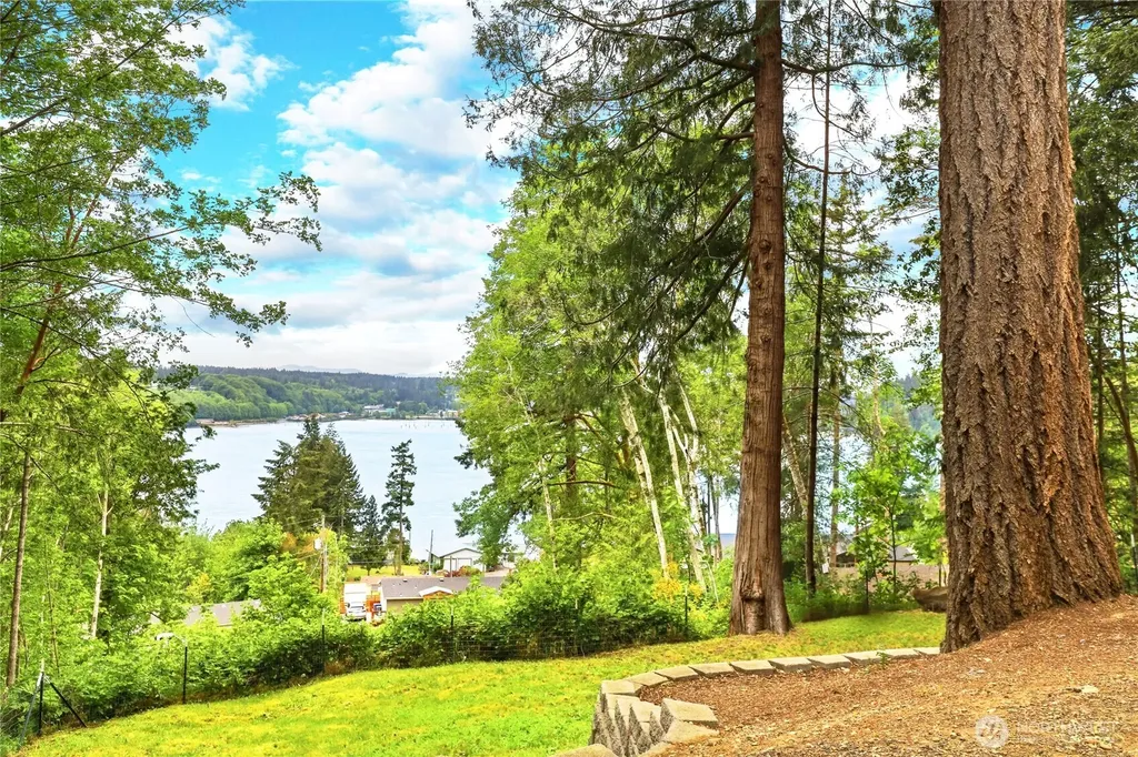 210 E Panorama Drive Shelton WA 98584