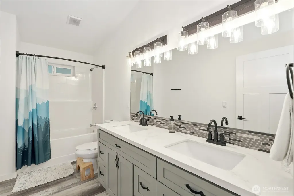 210 E Panorama Drive Shelton WA 98584