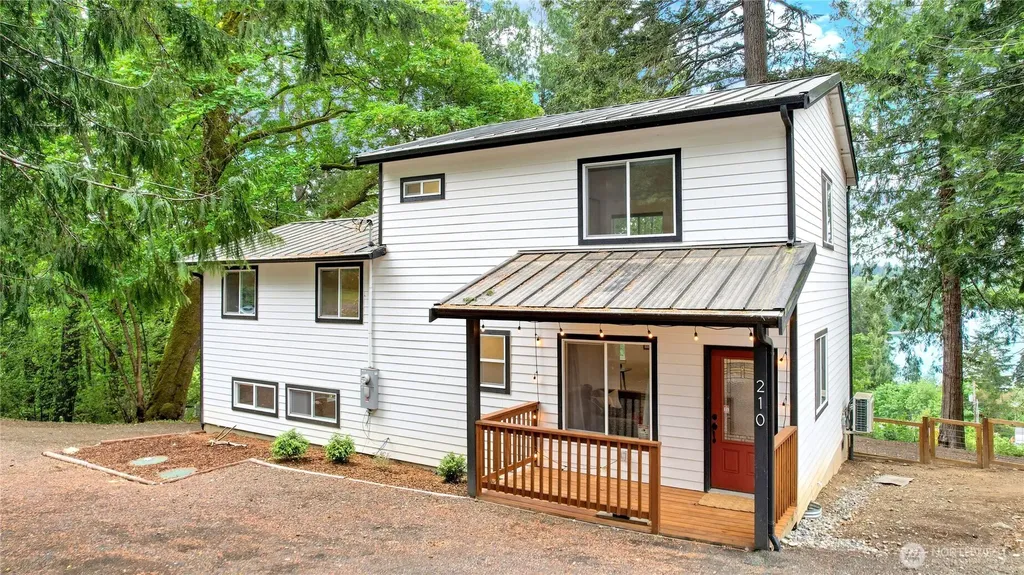 210 E Panorama Drive Shelton WA 98584