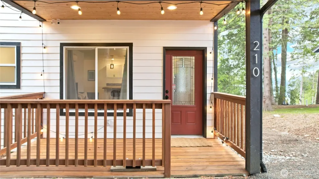 210 E Panorama Drive Shelton WA 98584
