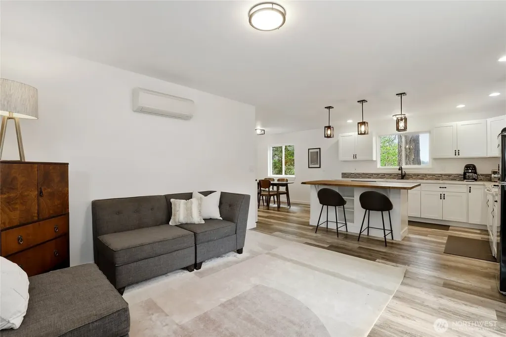 210 E Panorama Drive Shelton WA 98584