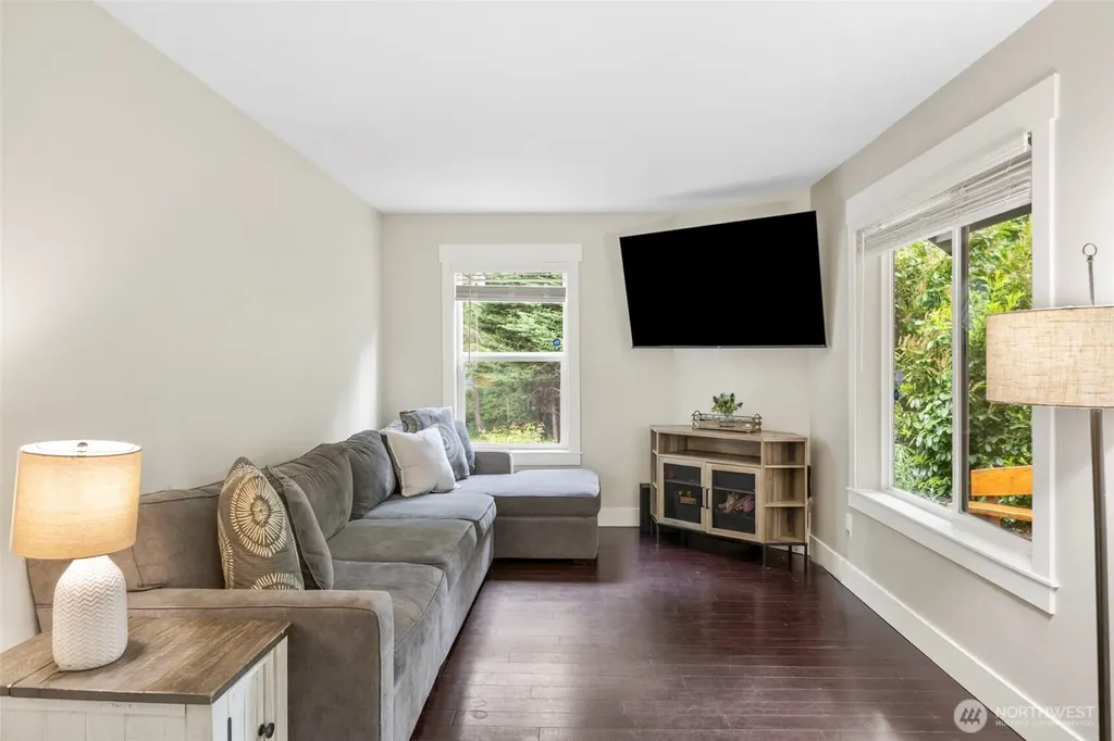 511 NE Barbara Boulevard Belfair WA 98528