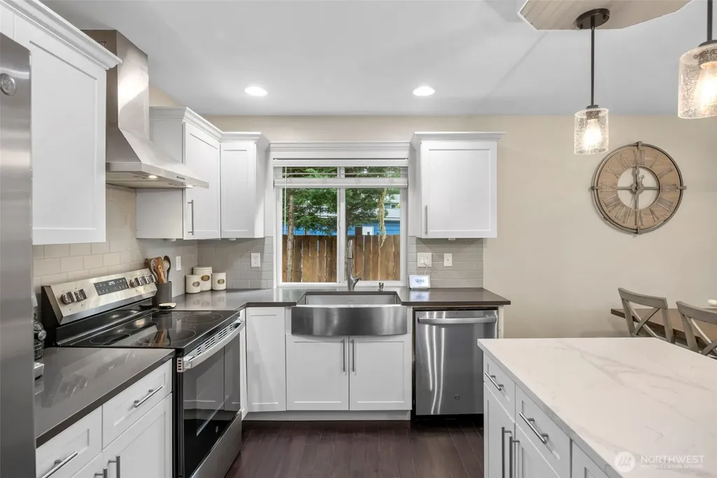 511 NE Barbara Boulevard Belfair WA 98528