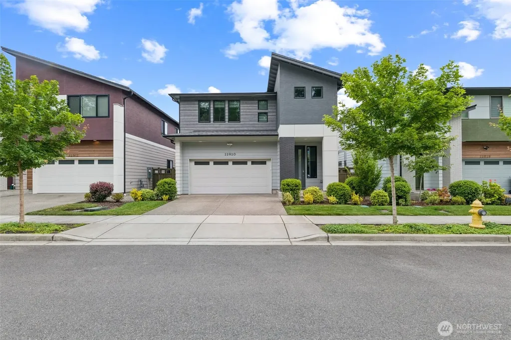 22920 SE Sycamore Black Diamond WA 98010