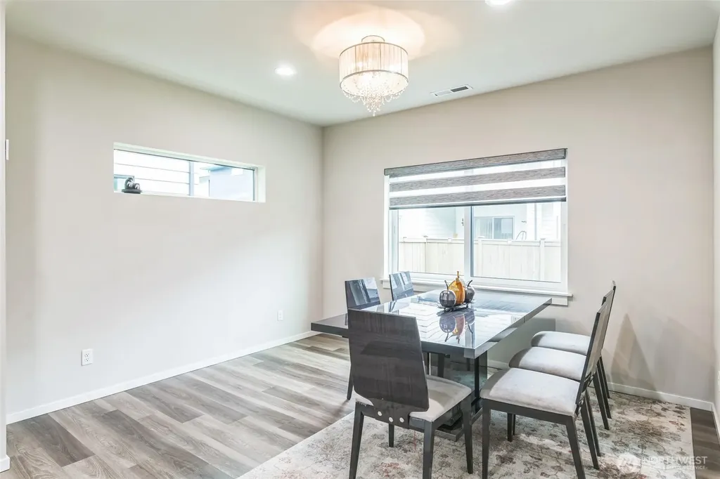 22920 SE Sycamore Black Diamond WA 98010