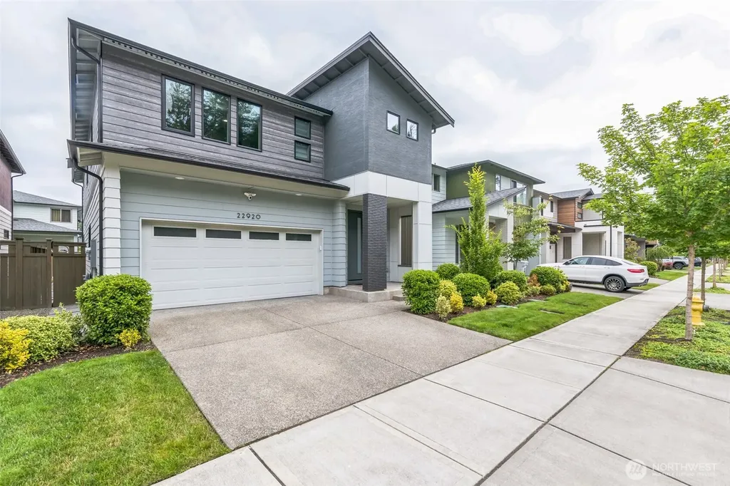 22920 SE Sycamore Black Diamond WA 98010