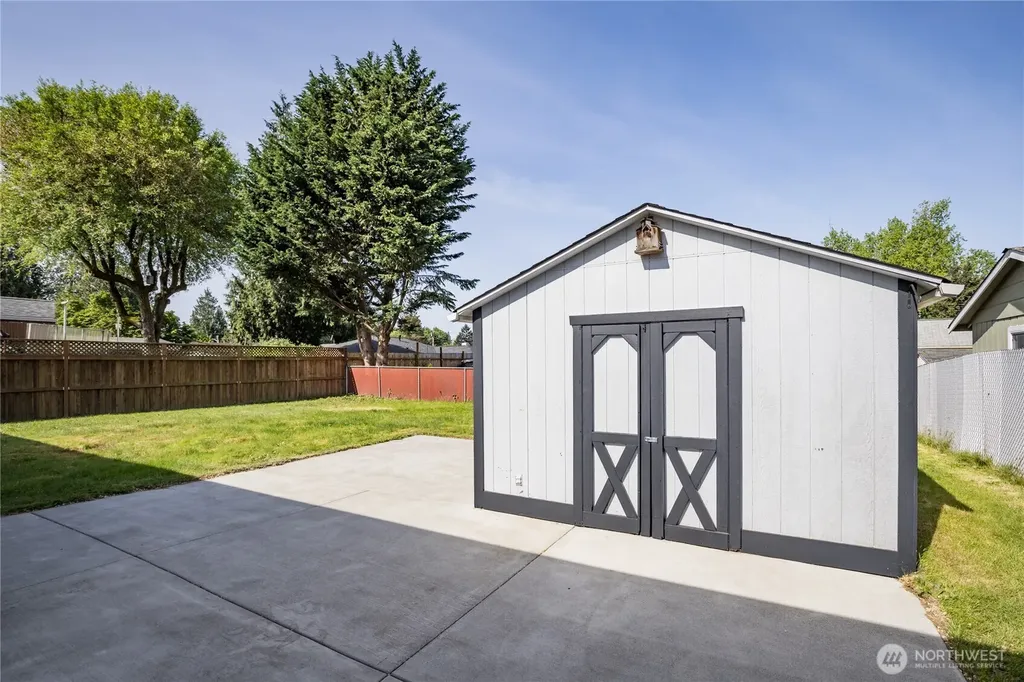 2709 R Street SE Auburn WA 98002