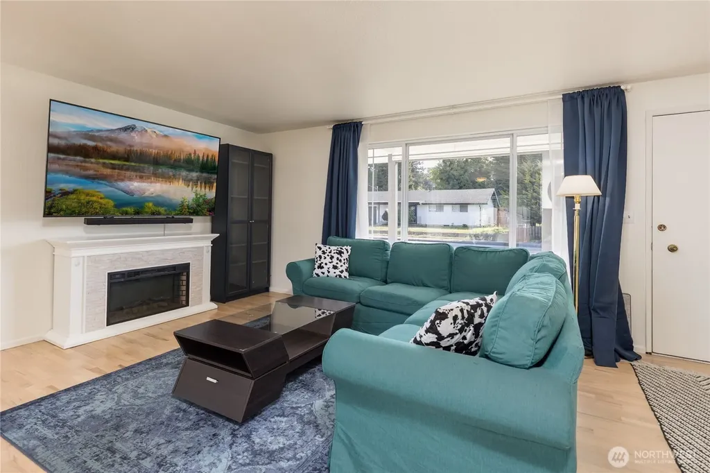 2709 R Street SE Auburn WA 98002