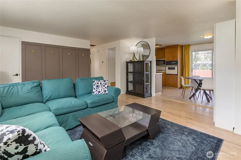 2709 R Street SE Auburn WA 98002