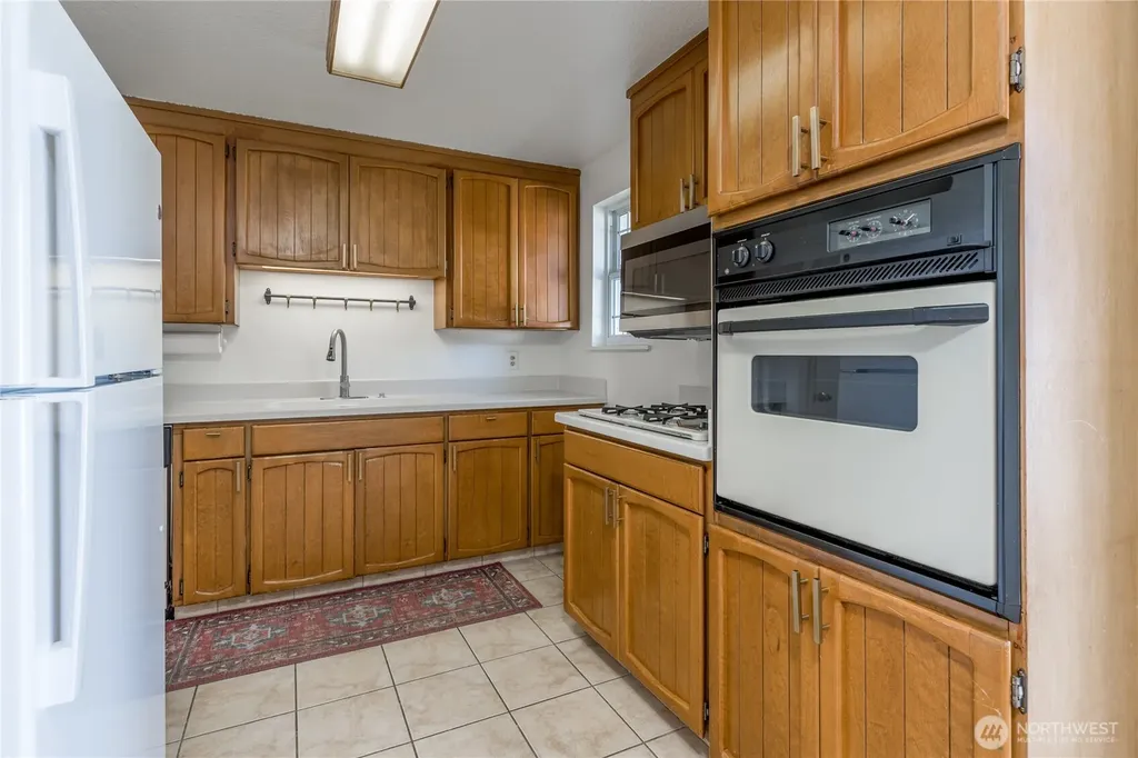 2709 R Street SE Auburn WA 98002