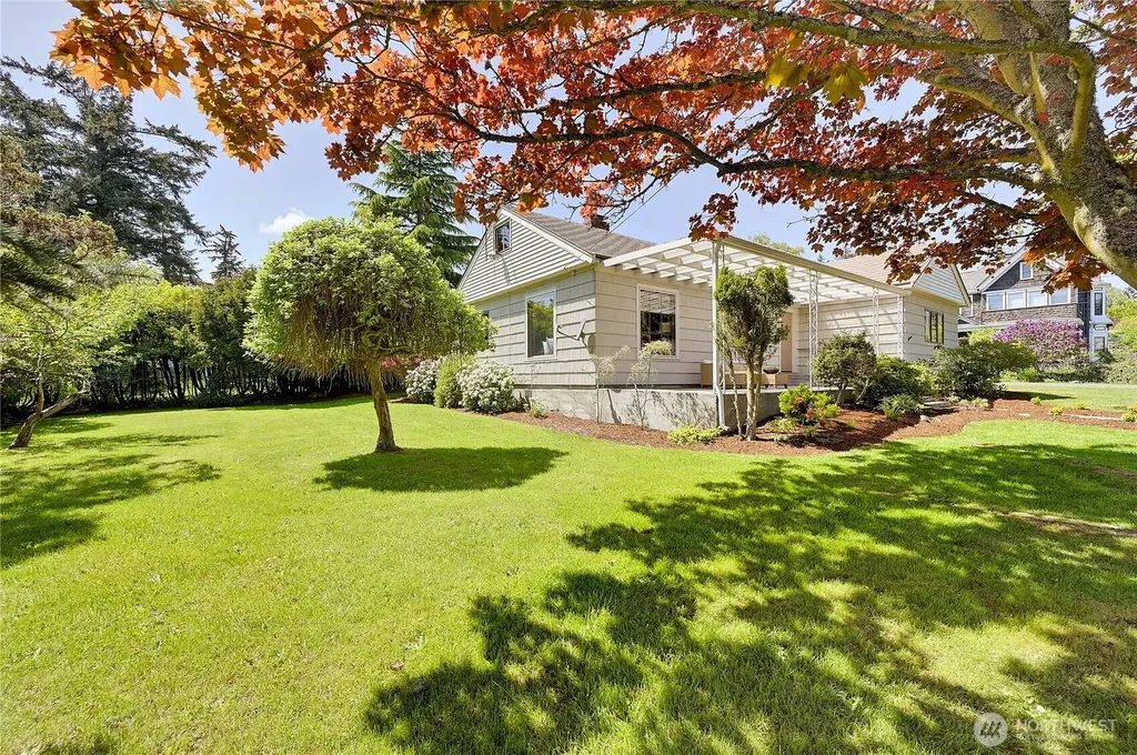 1635 Madison Port Townsend WA 98368