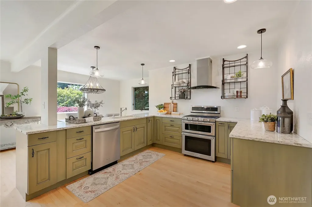 1635 Madison Port Townsend WA 98368