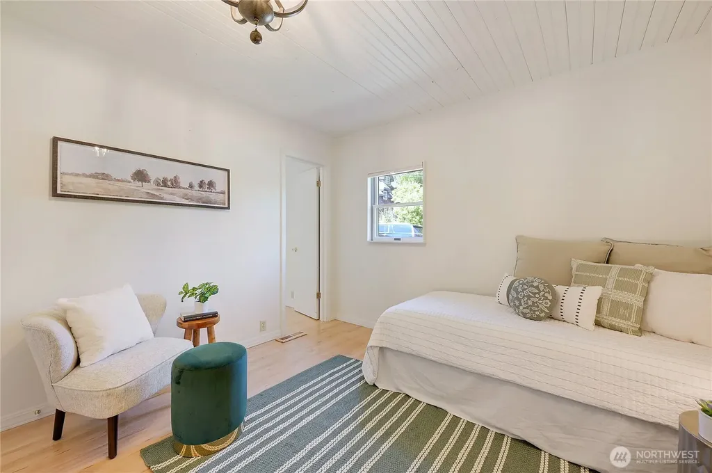 1635 Madison Port Townsend WA 98368