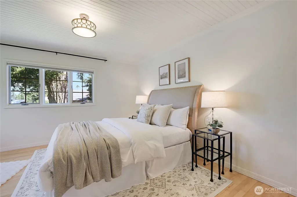 1635 Madison Port Townsend WA 98368
