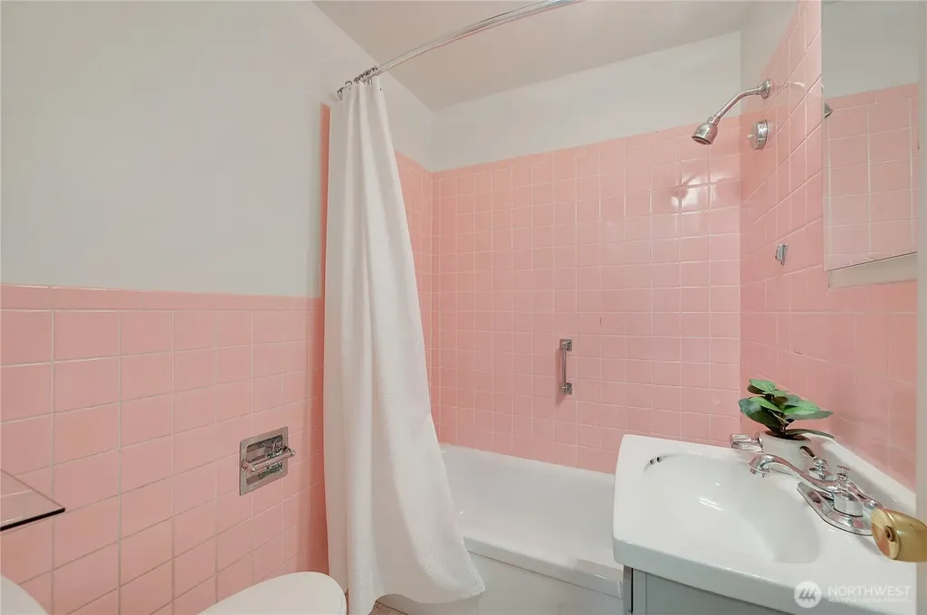 1635 Madison Port Townsend WA 98368