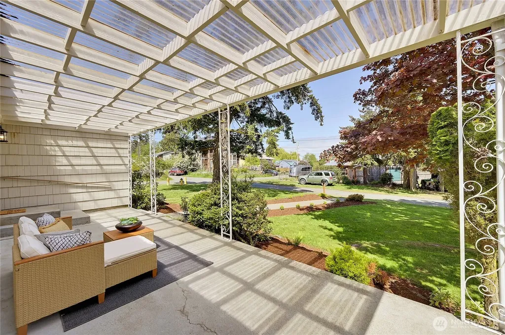 1635 Madison Port Townsend WA 98368