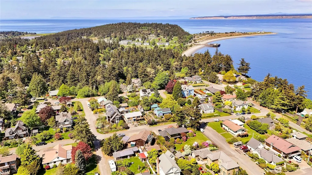 1635 Madison Port Townsend WA 98368