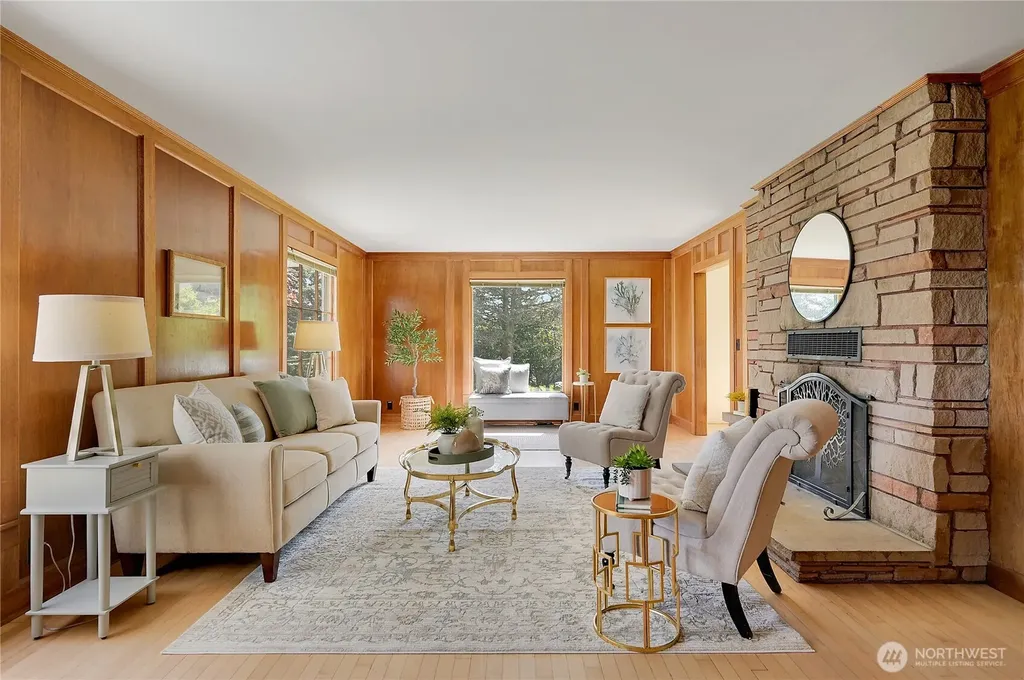 1635 Madison Port Townsend WA 98368