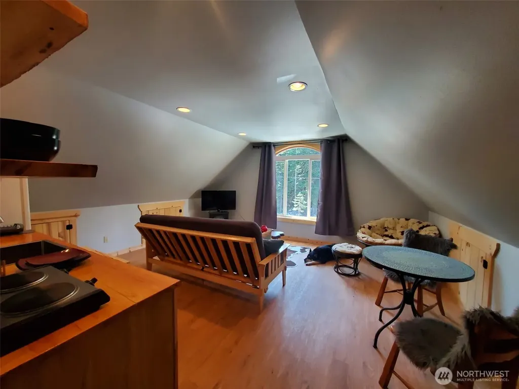 670 Yellowstone Snoqualmie Pass WA 98068