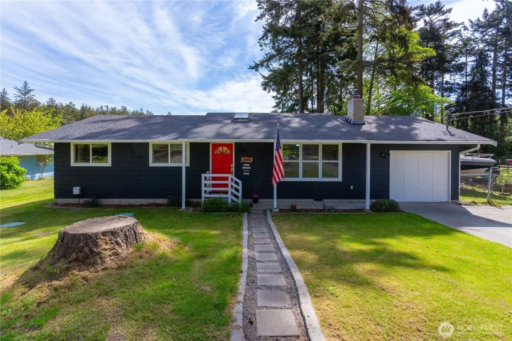1986 Peacock Lane Oak Harbor WA 98277