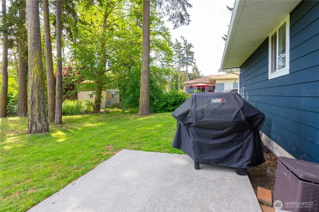 1986 Peacock Lane Oak Harbor WA 98277