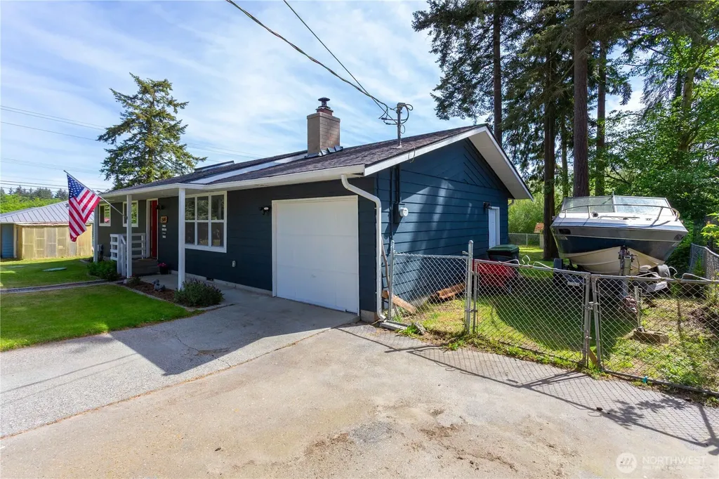 1986 Peacock Lane Oak Harbor WA 98277